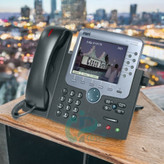 تلفن آیپی سیسکو CP-7971G با نمایشگر رنگی لمسی، ۸ کلید قابلیت و گیگابیت اترنت